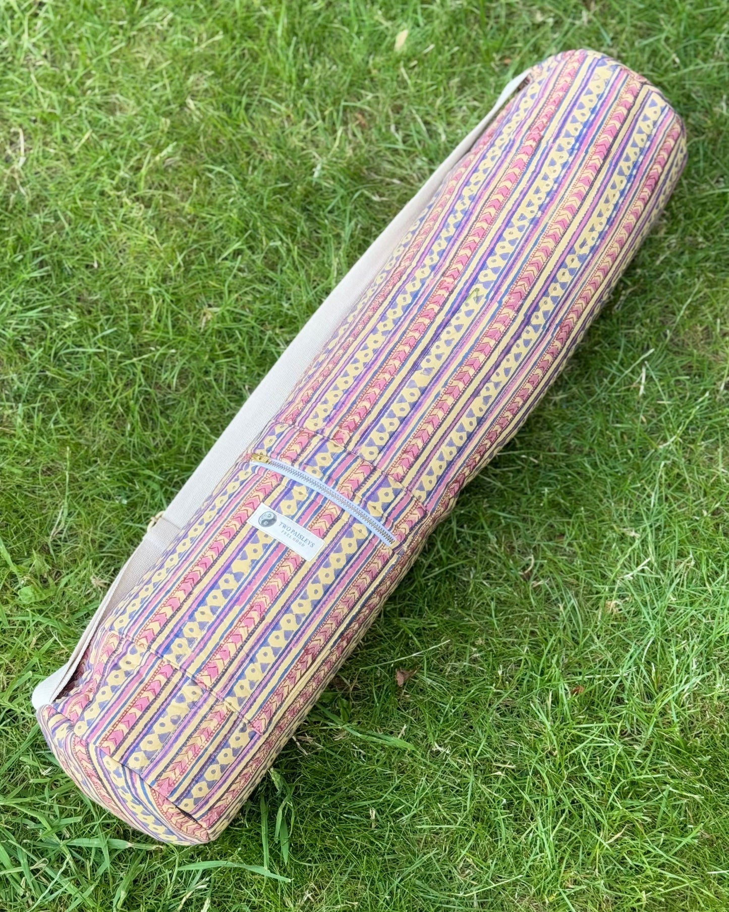 Spice Trail Yoga Mat Cover in Grass