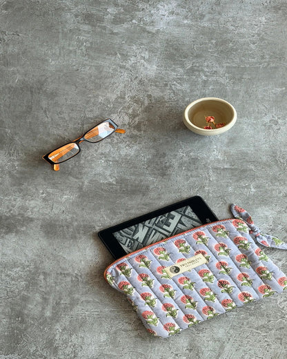 Quilted Kindle Cover & Everyday Clutch | Ditsy Daisy